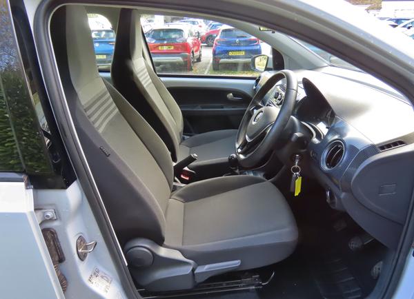 Used Volkswagen up! FG17MWA 17