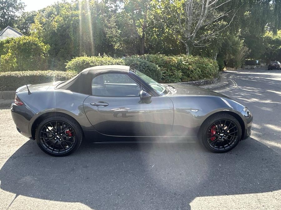 Mazda MX-5 Photo 7cb3372d-abd2-4d37-81e5-753efebeb9c9.jpg