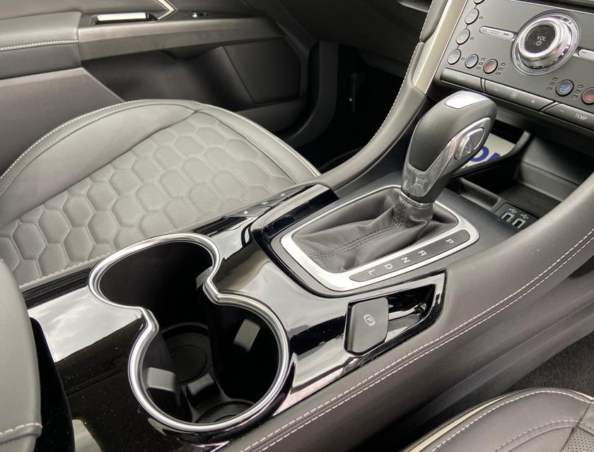 Ford Mondeo Photo 7cb5f86b-b6de-4b26-9746-c36ccad64108.jpg