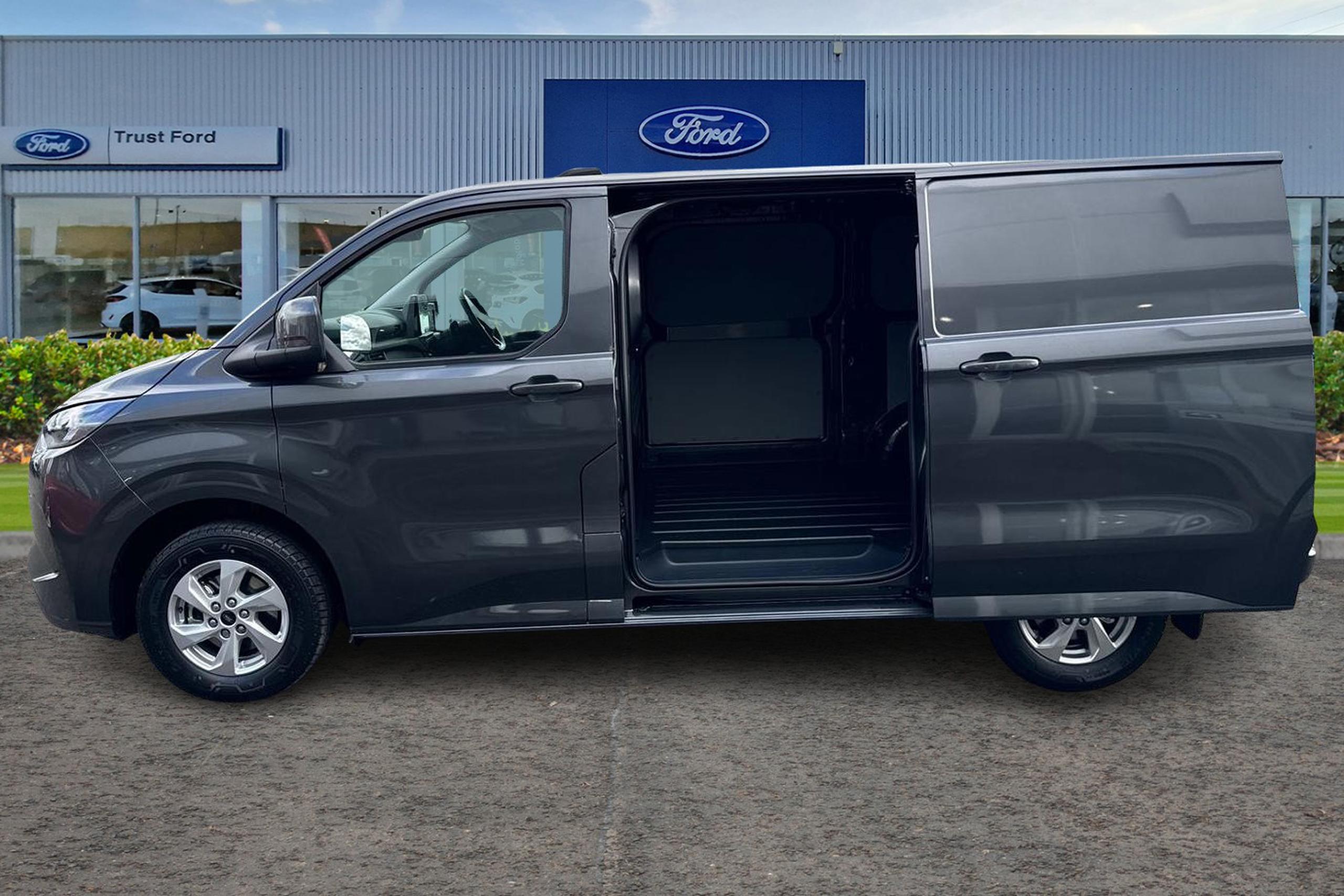 Ford TRANSIT CUSTOM Photo 5