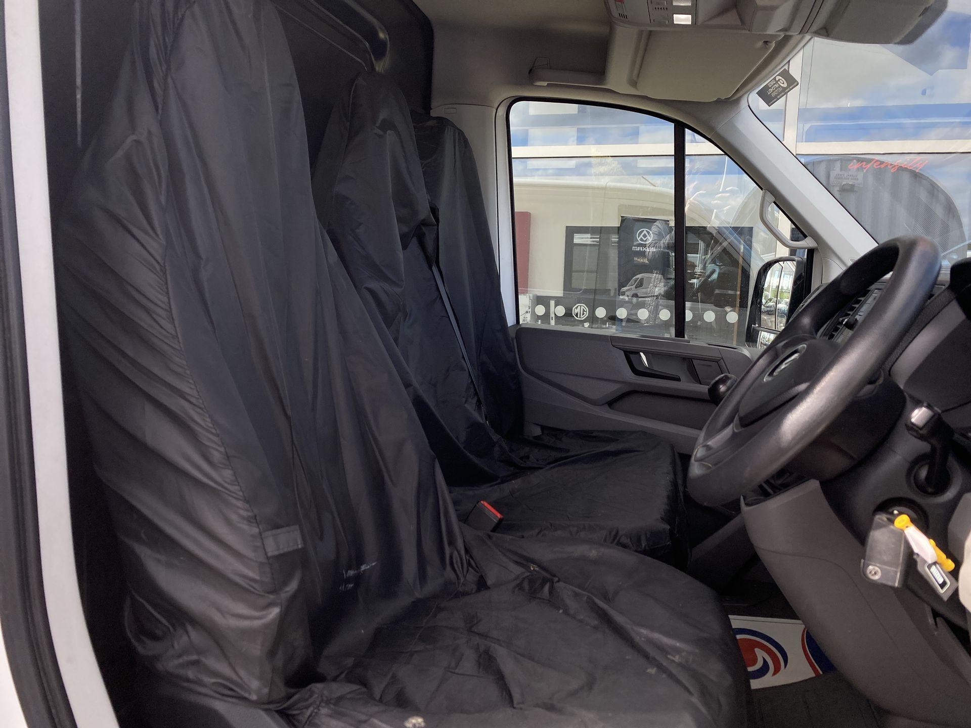 2023 Volkswagen CRAFTER CR30 MWB FWD 2.0 TDI 102PS Startline High Roof Van - vehicle photo 9 for sale on PureCar