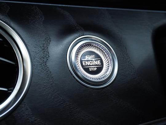 Mercedes-Benz E Class Photo 7ce9c6e3-249c-4ff3-8364-bf057949b7e3.jpg