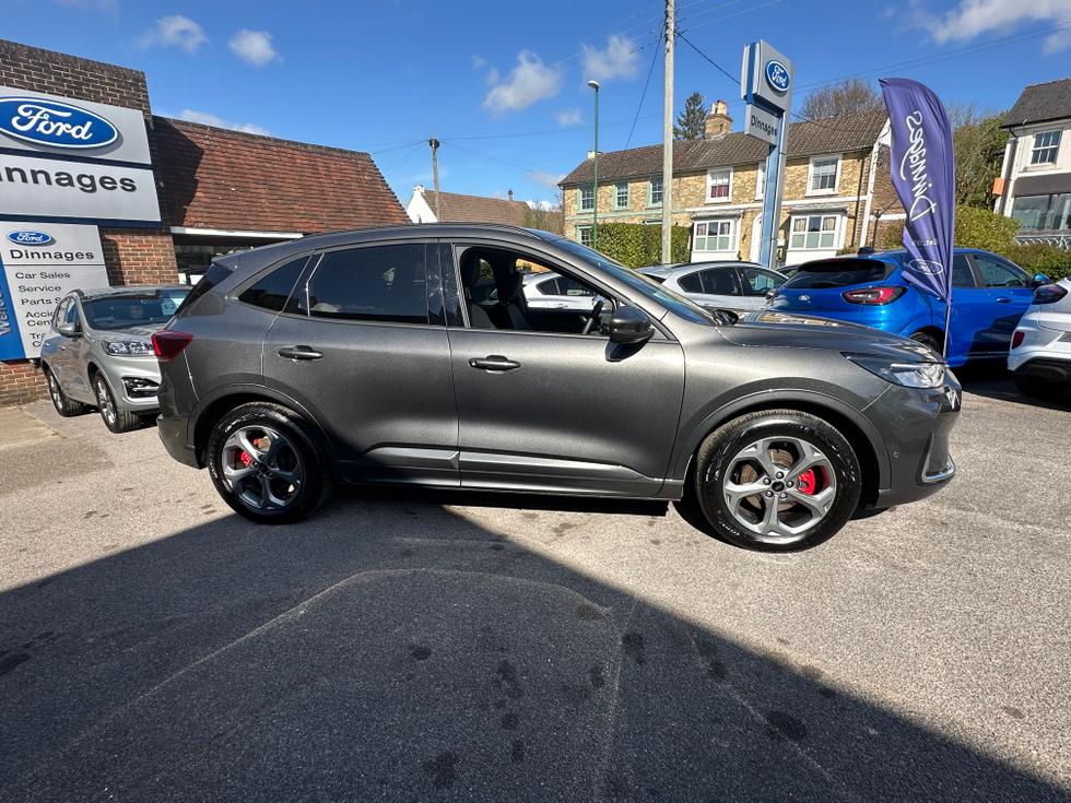 Ford Kuga Photo 7cf23cae-f9e5-431a-bcb2-c4c68101ea47.jpeg