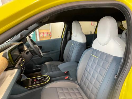 Fiat Grande Panda Photo 7cf2fe93-b186-491c-95fa-4eedfd859ab8.jpeg