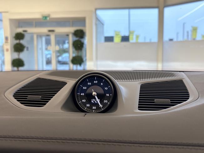 PORSCHE Cayenne Photo 18