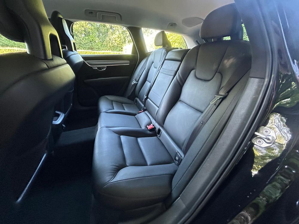 Used Volvo V90 YP18AHU 28