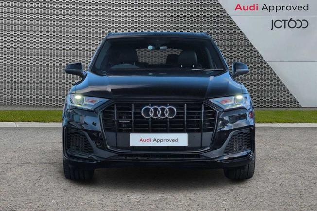 AUDI Q7 Photo 8