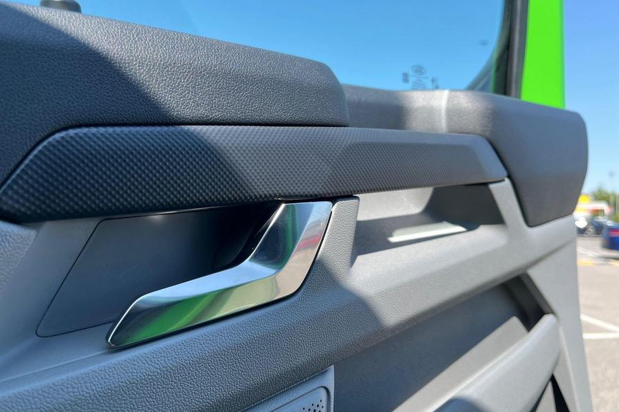 Ford TRANSIT CUSTOM Photo 7d21a1e2-69e9-4c0d-b21d-63bd40e9aa1f.jpg