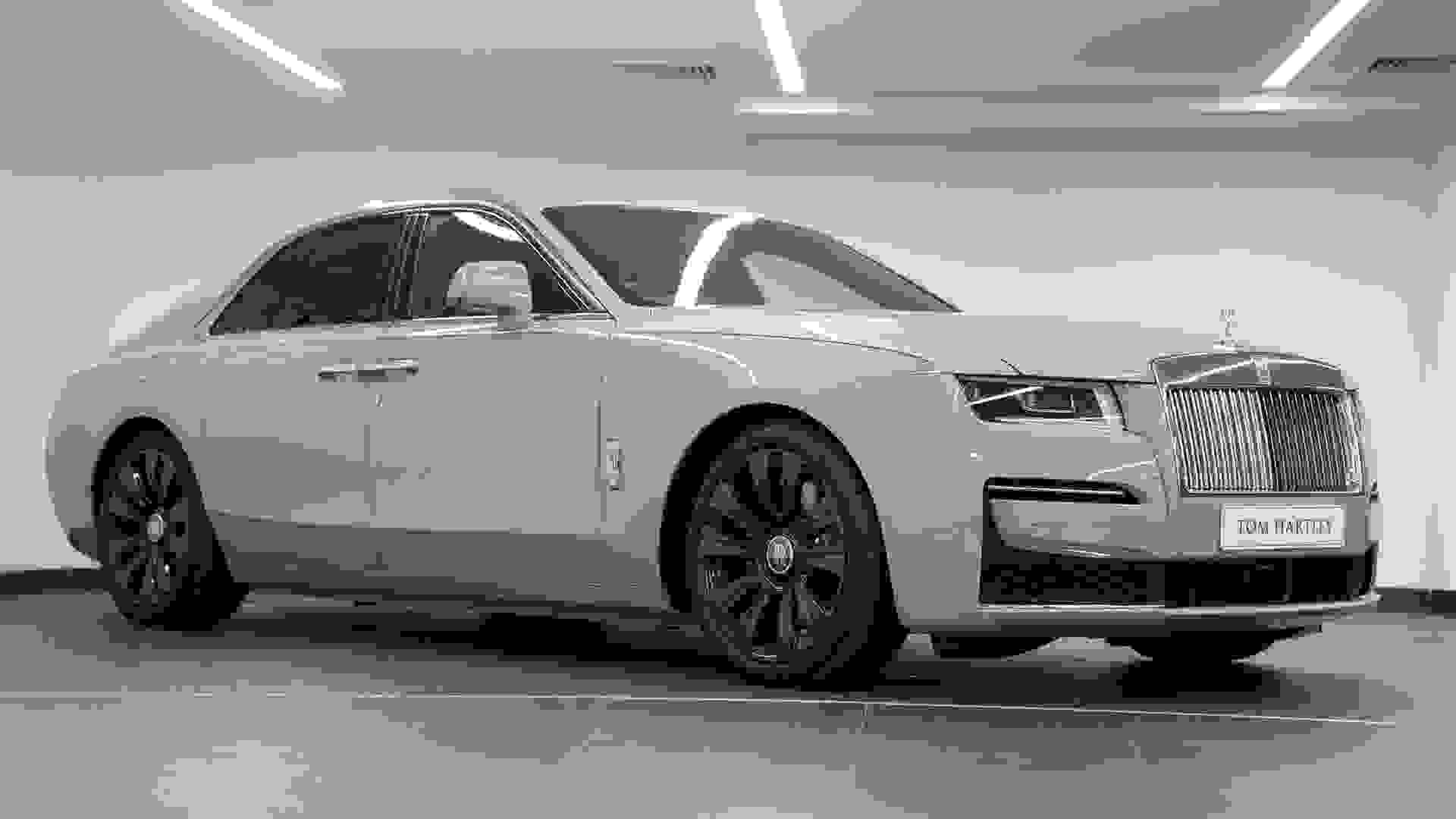 Rolls-Royce GHOST Photo 7d24ec7e-6c94-4243-bd95-4b39c832939a.jpg