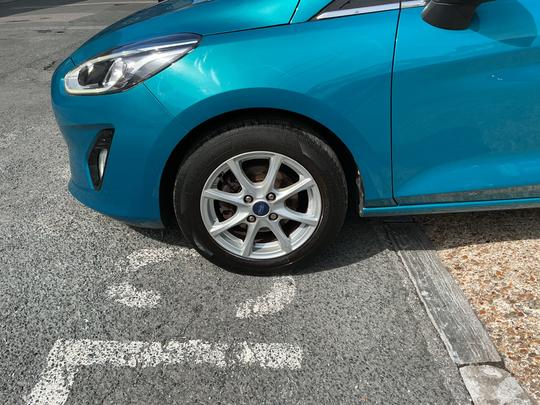 Ford Fiesta Photo 16