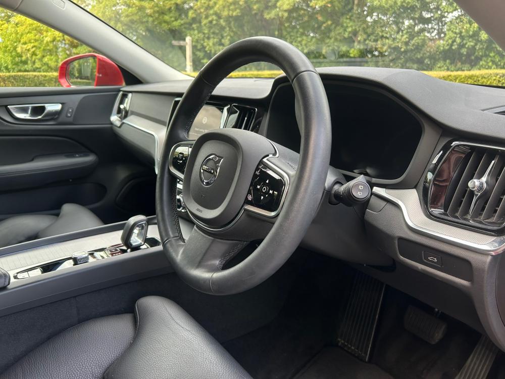 Used Volvo V60 Cross Country YM23KNX 40