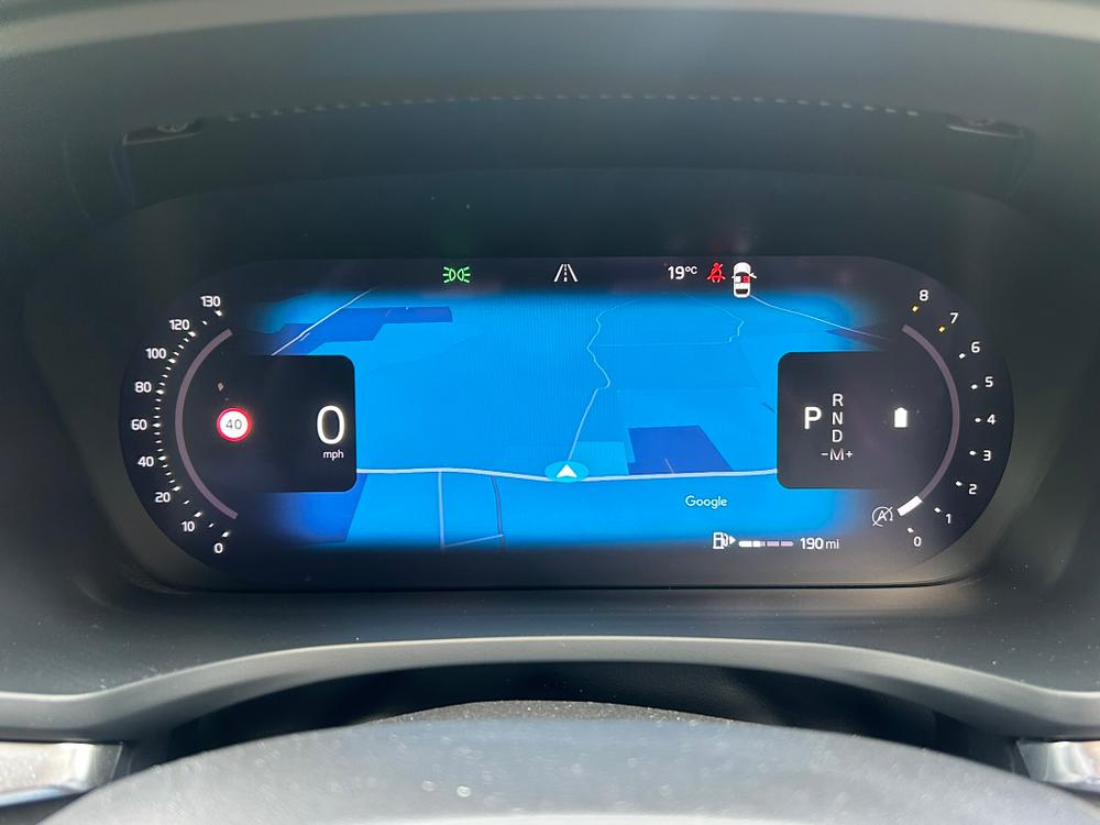 Used Volvo V60 Cross Country YM23KNX 39
