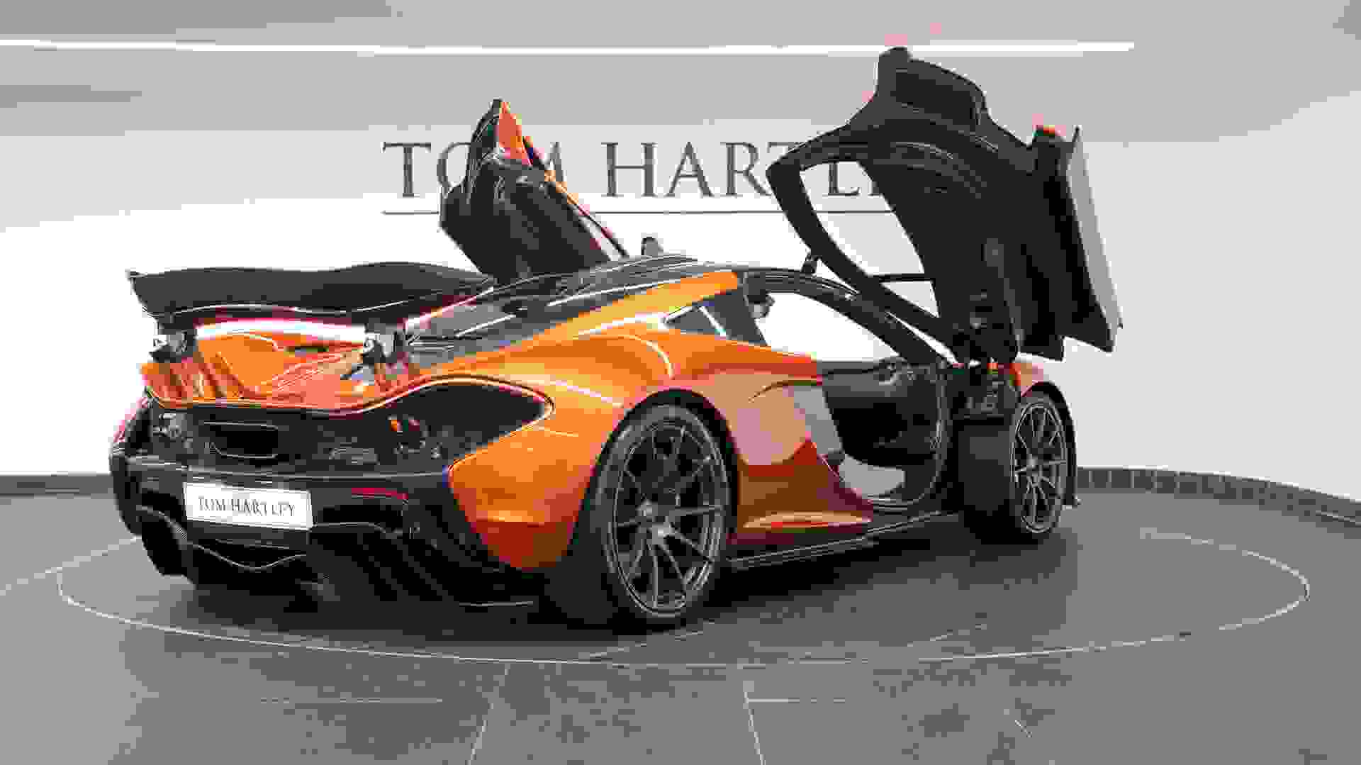 McLaren P1 Photo 7d7d9a60-7c3b-43a1-b332-65b0383a15ba.jpg