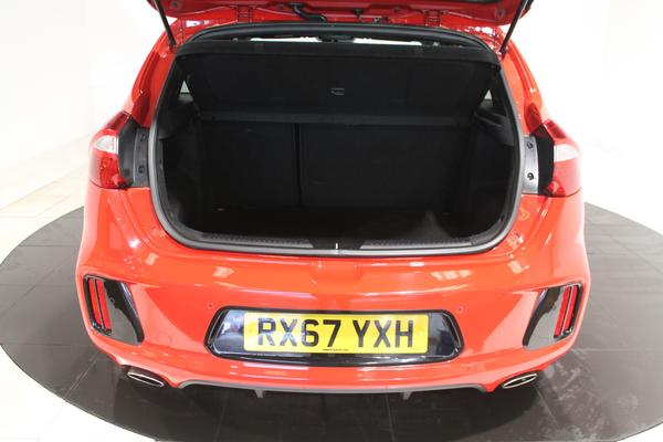 Kia Ceed 1.6 CRDi GT-Line Hatchback 5dr Diesel Manual Euro 6 (s/s) (134 bhp) Photo 9