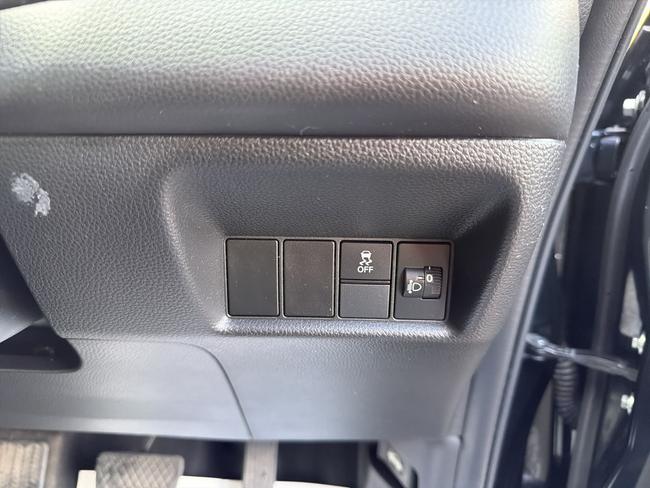 Honda Jazz Photo 7d8d1ff8-de97-4d66-b284-0a50e59e2456.jpg