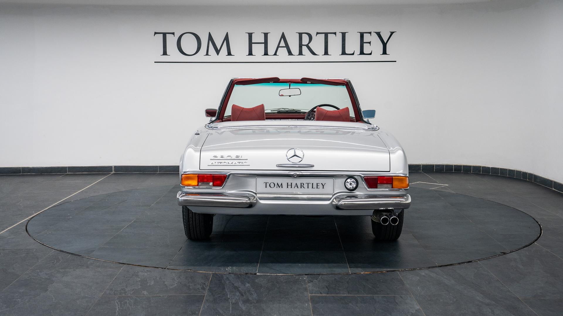 Mercedes-Benz 280 SL Photo 7d911973-4550-4b9b-84ad-4822928a4e0b.jpg