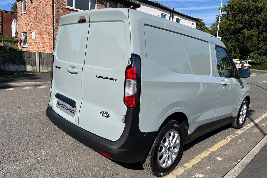 Used Ford TRANSIT COURIER COURIERLIM4 22