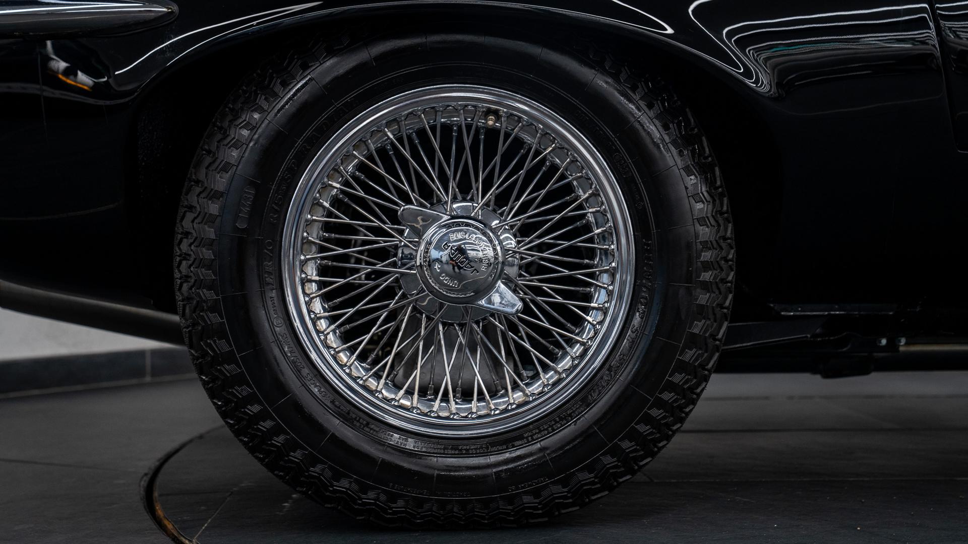 Jaguar E-Type Series III V12 Photo 7da4526a-6fee-472e-8069-8486a575ab2c.jpg