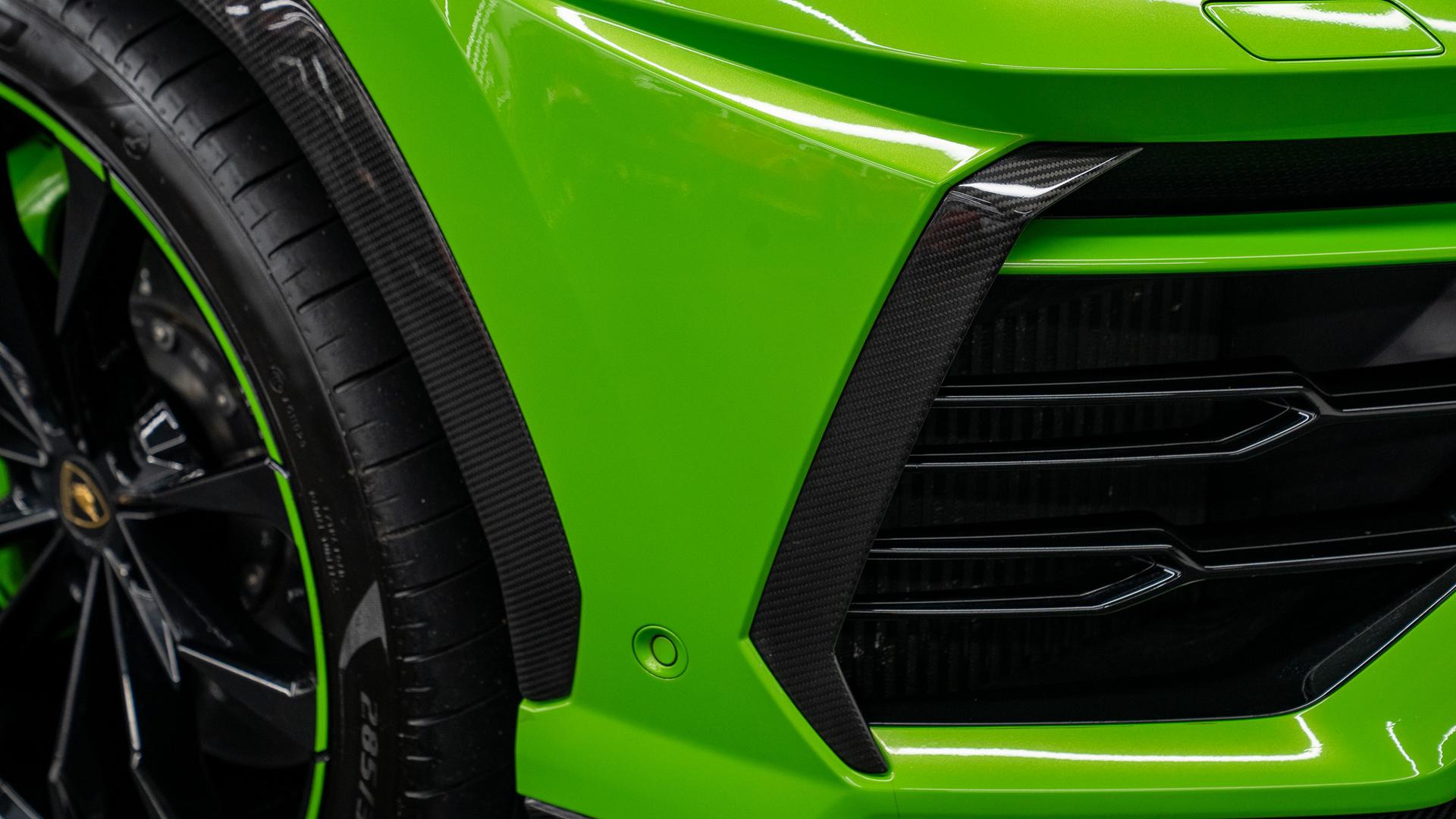LAMBORGHINI Urus Photo 7da8017b-95bd-4e6b-a36e-9c8e0283a1ab.jpg