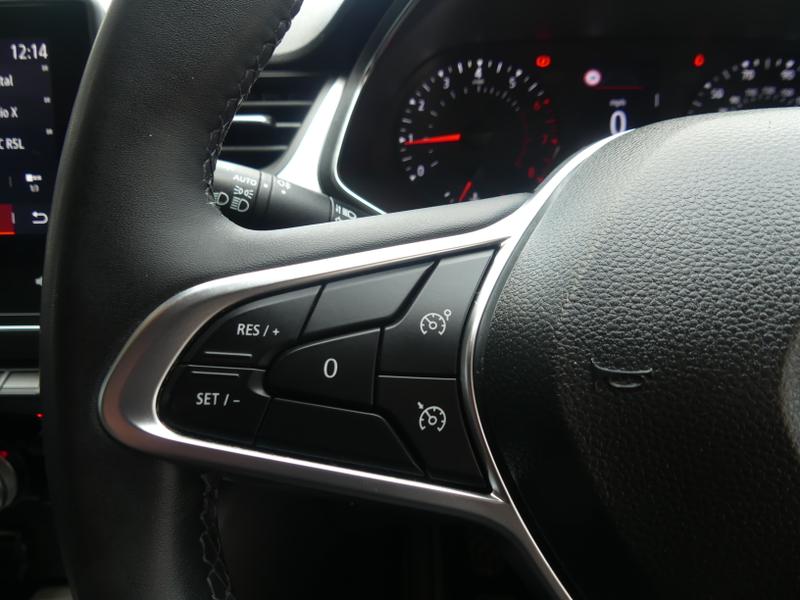Renault Captur Photo 7db24cdd-6b0d-4500-ab62-92d0d9b5eaaf.jpg