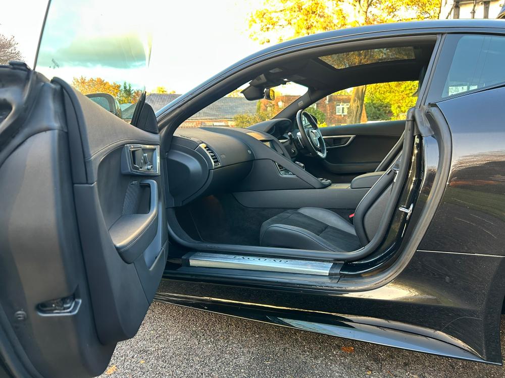 Used Jaguar F-Type MV24LWZ 26