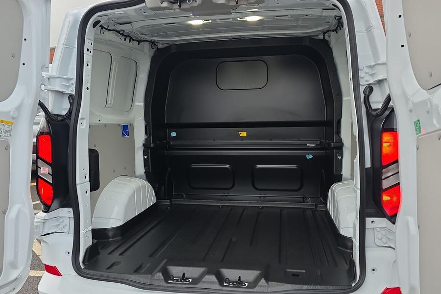 Ford TRANSIT CUSTOM Photo 7dd381a6-003f-49cd-acbe-aa019bc8e642.jpg