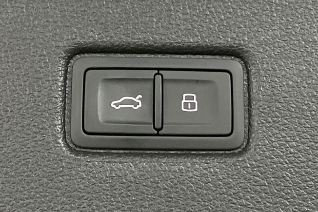 AUDI Q7 Photo 33