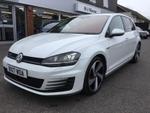 Volkswagen Golf Photo 2