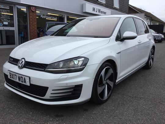 Volkswagen Golf Photo 7ddb85a2-72af-4cd5-9ace-9d0f5b42dfe5.jpg