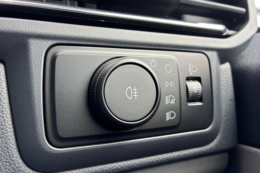 Ford TRANSIT CUSTOM Photo 7de77d2a-8ed7-4d77-8333-6beb457f2ff2.jpg
