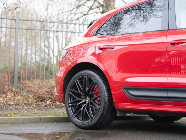 PORSCHE Macan Photo 27