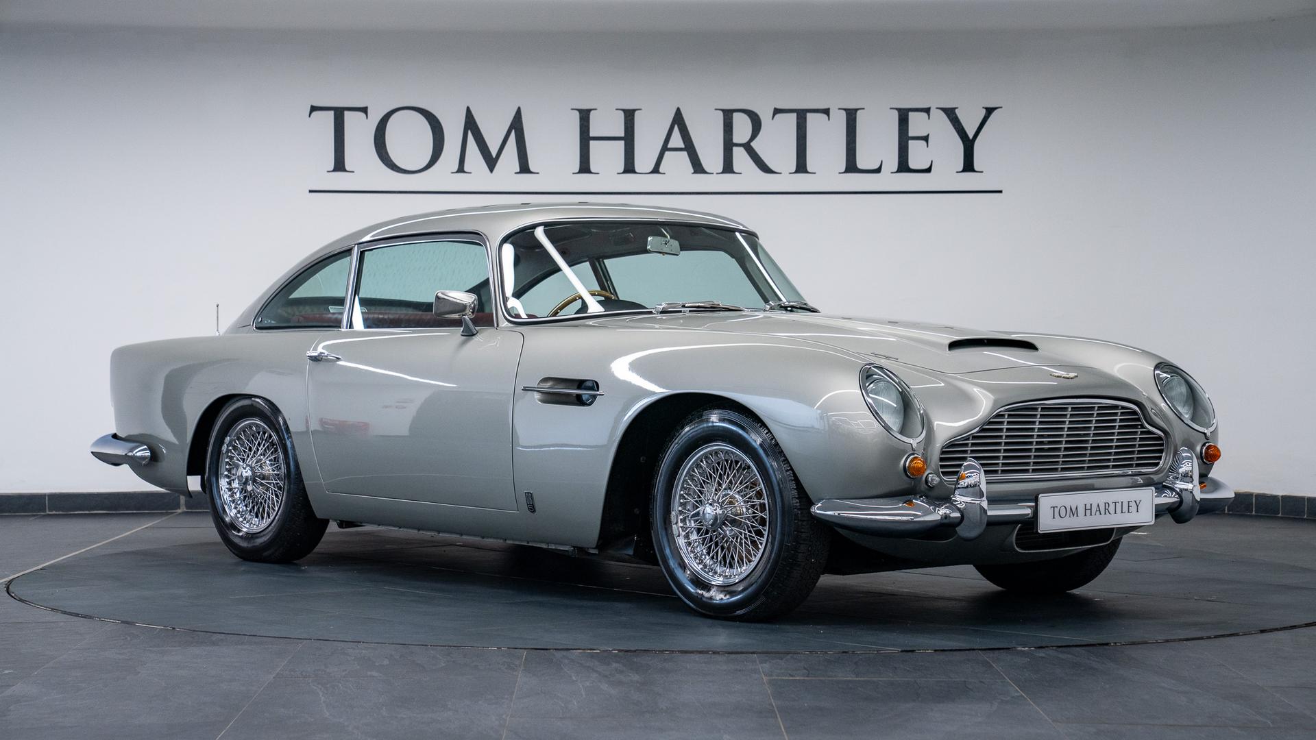 Aston Martin DB5 Photo 7ded7815-1351-4ae9-a4f5-4c8e9f55e228.jpg