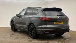 VOLKSWAGEN Touareg Photo 3