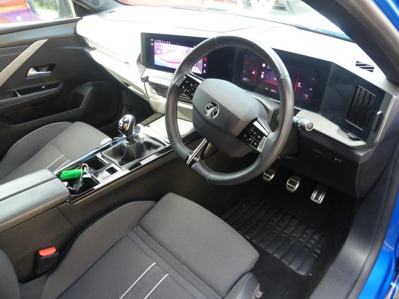 Vauxhall Astra Photo 7e0189fe-88b7-4367-9524-fee93d2c7955.jpg