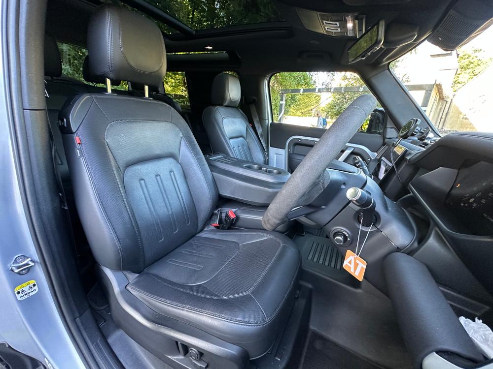 Used Land Rover Defender 90 GUI37 22