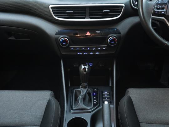 Hyundai TUCSON Photo 7e233107-6a29-4378-8813-5d82f27c151b.jpg