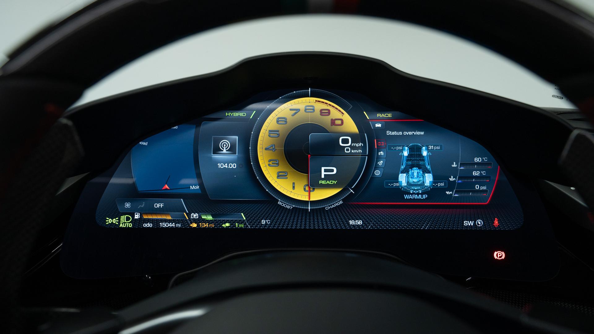 Ferrari SF90 Spider Photo 7e2b4e6f-43fa-4acd-b66f-f63d21534f71.jpg