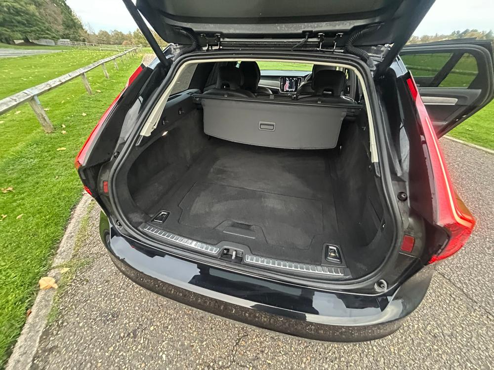 Used Volvo V90 VK22HVV 14