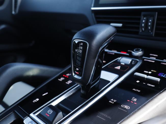 PORSCHE Cayenne Photo 43