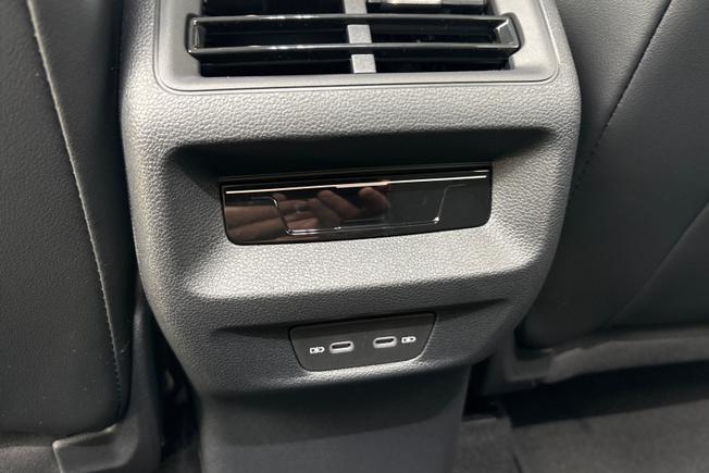 VOLKSWAGEN  Tiguan  Photo 22