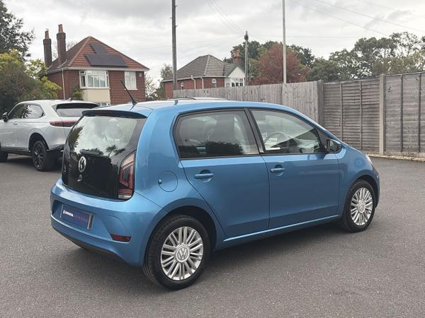 Volkswagen up! Photo 12