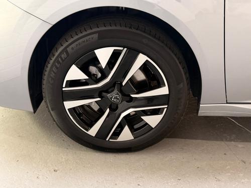 Peugeot 208 Photo 7e485797-b3d9-4acc-ac30-a2044bd78f54.jpeg