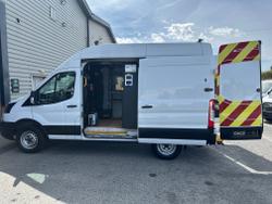 Ford Transit Photo 17