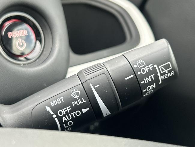 Honda Jazz Photo 7e562e51-4764-4c6b-bd2a-08f7d589694b.jpg