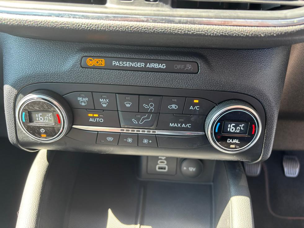 Ford Kuga Photo 7e72180b-104c-44cd-abad-e006308de171.JPEG