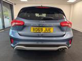 Ford Focus Photo 8