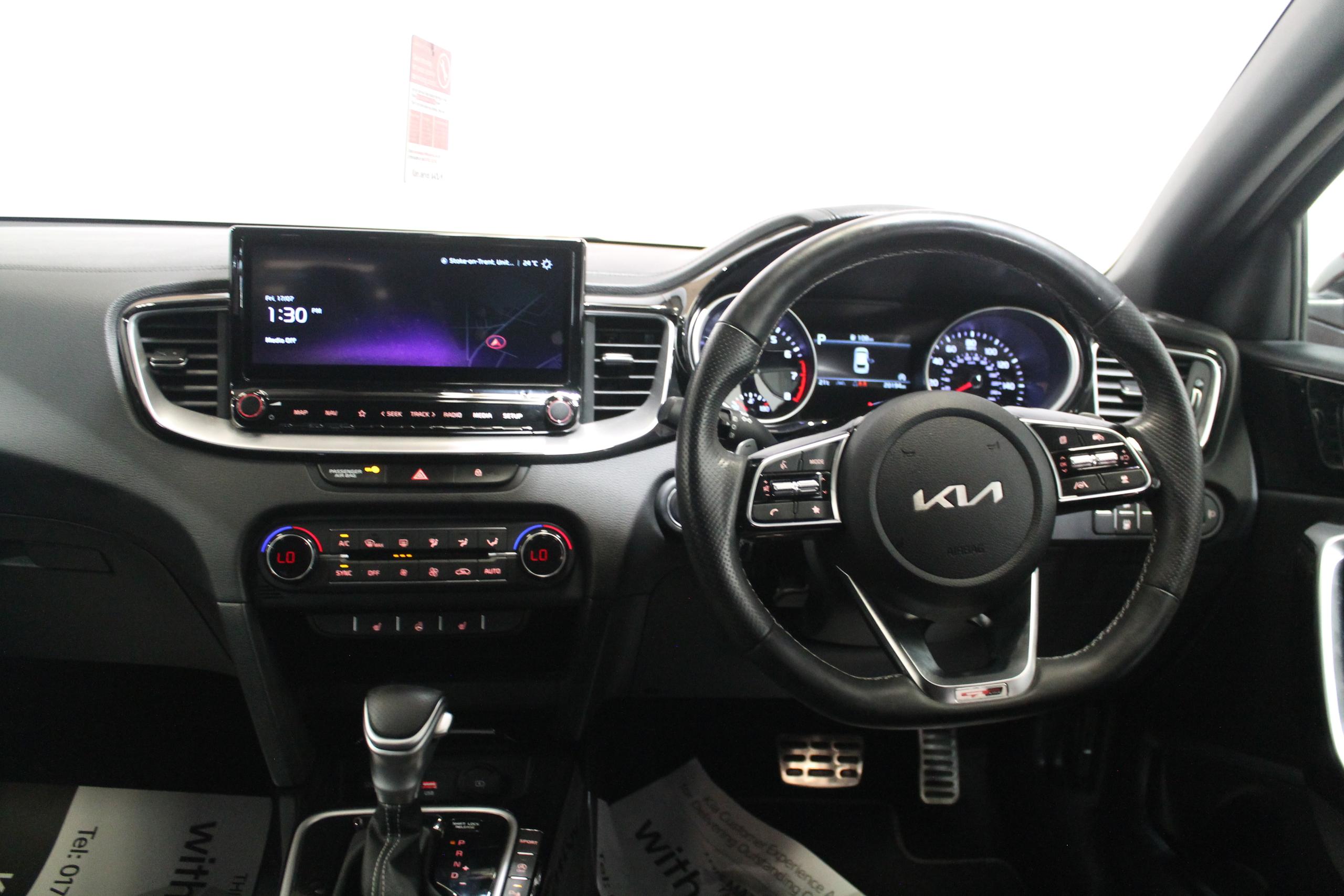 Kia ProCeed Photo 8