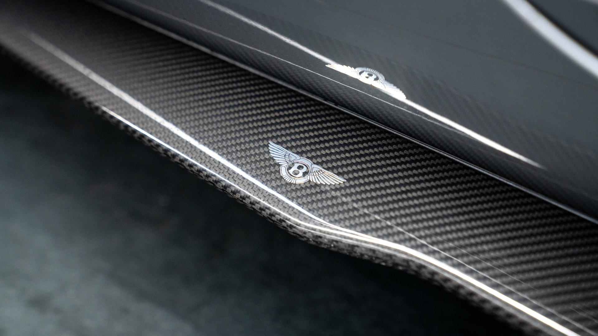 Bentley Continental Photo 7e80bfcb-fc8a-49c7-9bbc-1e16d7cd0986.jpg