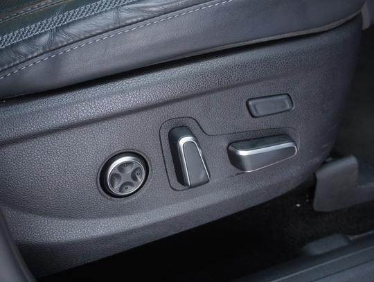 Hyundai Santa Fe Photo 7e89ae45-6bc5-4233-9f03-b9988b7c0858.jpg