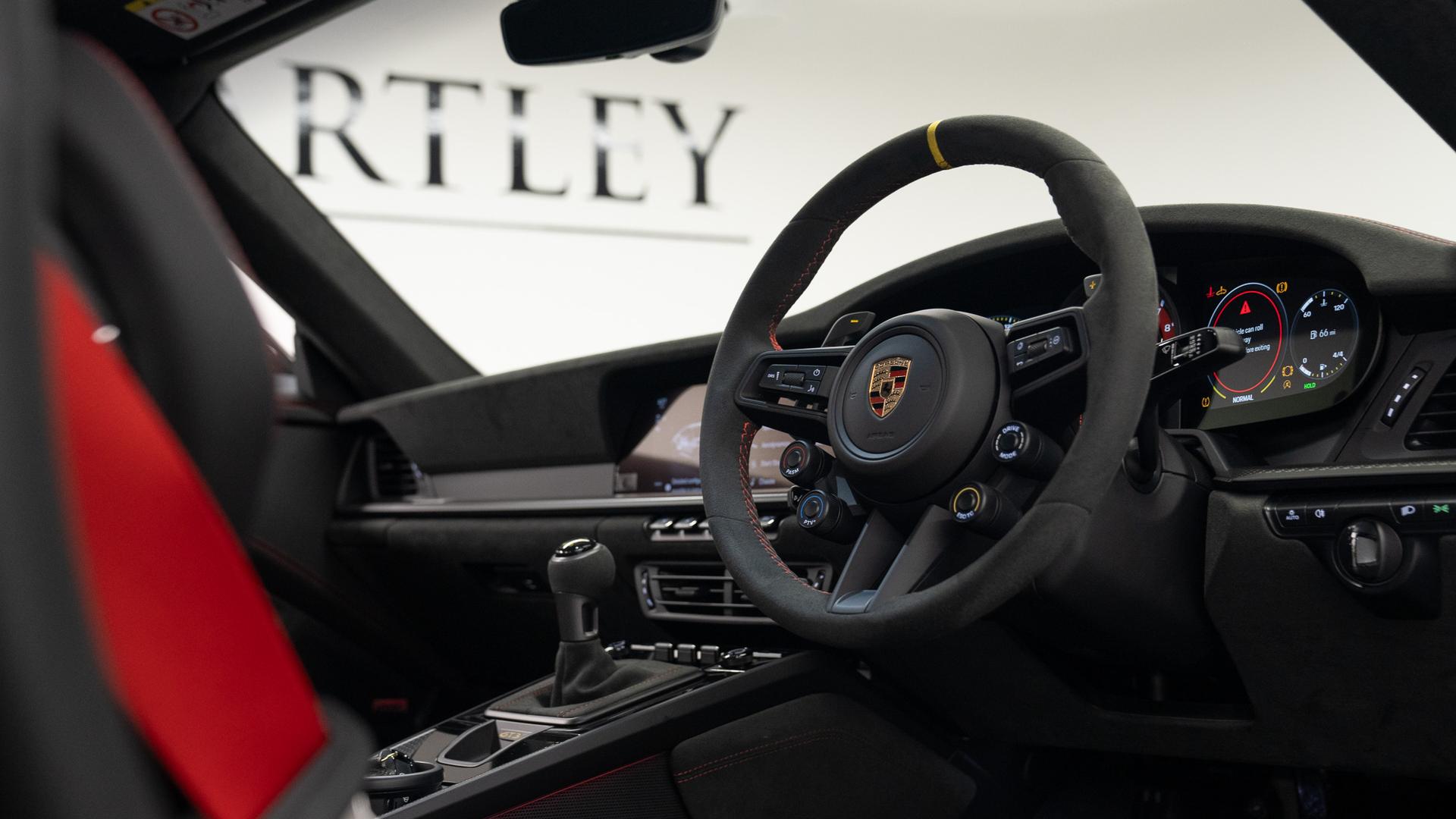 Porsche 911 Photo 7e91ab60-2539-46c2-a436-6cbd12d8e9bc.jpg